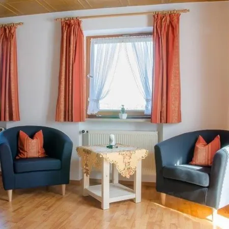 Alpinenhof Apartment *